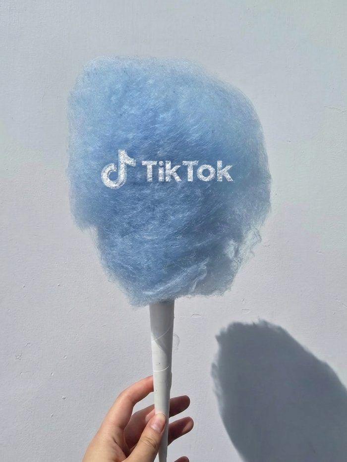 58 Hester custom-branded cotton candy with an edible TikTok logo for a brand activation in Southern California